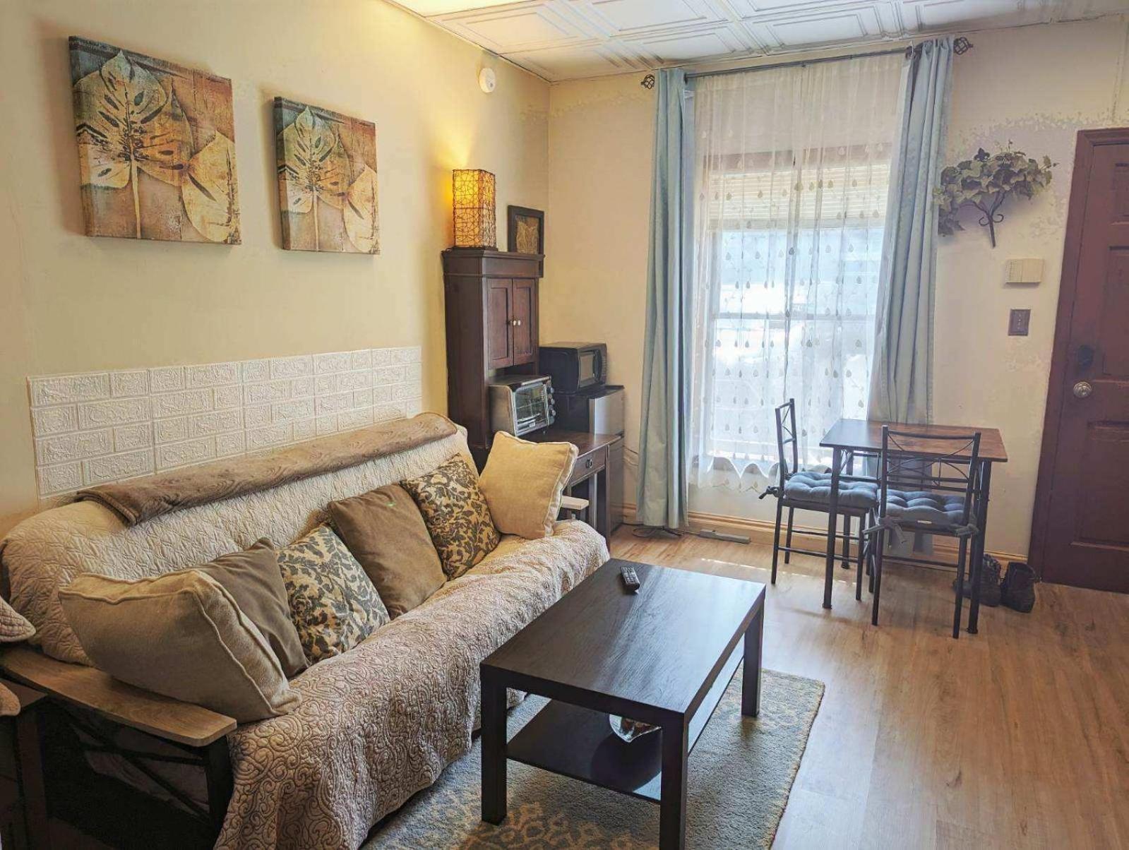 Uptown Area, Cozy King Suite, Quiet And Private, Free Parking, Walk To Restaurants Шарлотт Екстер'єр фото